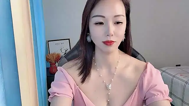 Dewluna online show from 03-18-25, 06:36