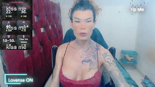 Snapshot of ana_tsxxx chatting on 08-04-26, 06:05 ana tsxxx online show from 08-04-26, 06:05