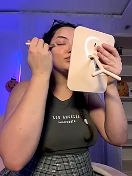 MiraLuccian online show from 11-04-25, 08:19