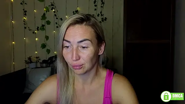 Kiss julli88I online show from 09-11-25, 05:24