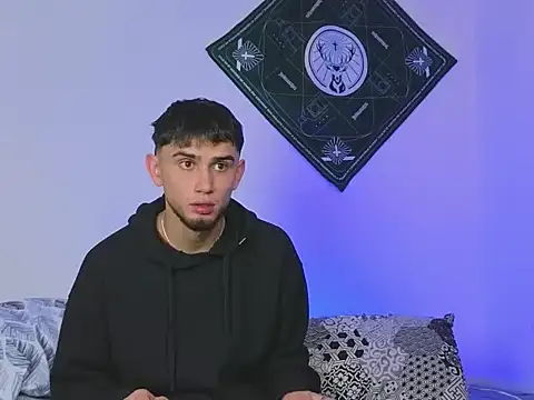 Snapshot of samevansx_ chatting on 10-21-25, 03:24 samevansx online show from 10-21-25, 03:24