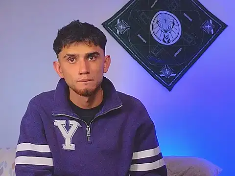 Snapshot of samevansx_ chatting on 11-18-25, 07:18 samevansx online show from 11-18-25, 07:18