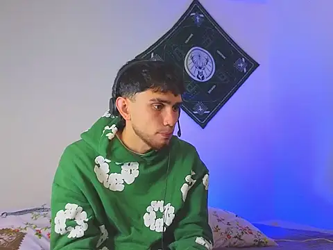 Snapshot of samevansx_ chatting on 12-05-25, 05:31 samevansx online show from 12-05-25, 05:31