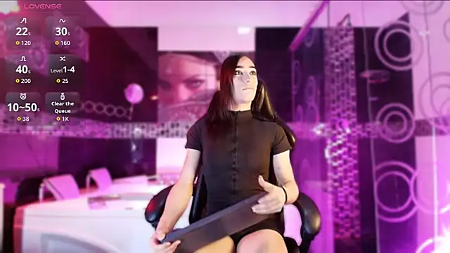 Small Hot19 online show from 03-28-26, 11:10