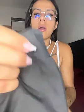 jheicylli online show from 11-07-25, 07:47