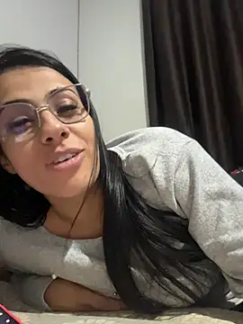 Snapshot of jheicylli chatting on 06-14-26, 02:24 jheicylli online show from 06-14-26, 02:24