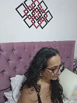 AlessandraLeroy online show from 10-31-25, 02:12