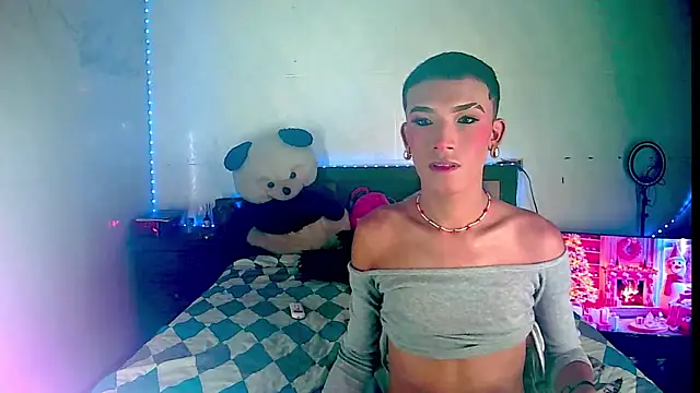 KimberlyXtreme online show from 12-19-25, 01:07