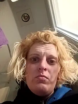 Snapshot of KITTYBOOBOOFUXX chatting on 12-04-25, 03:49 KITTYBOOBOOFUXX online show from 12-04-25, 03:49