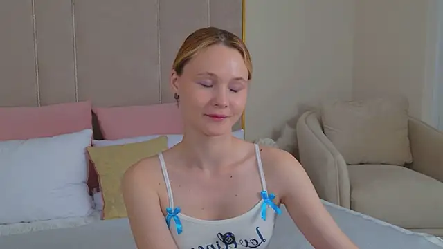 Snapshot of AmeliRoyse chatting on 06-10-26, 05:34 AmeliRoyse online show from 06-10-26, 05:34