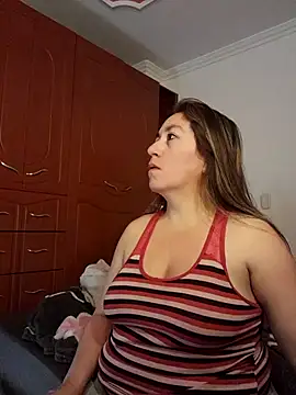 Luna-nevada online show from 10-22-25, 10:37