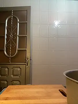 Luna-nevada online show from 04-17-26, 11:41