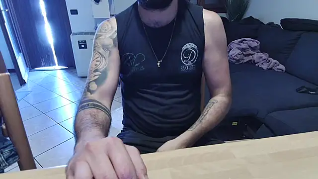 maialinofriuli online show from 09-25-25, 01:59