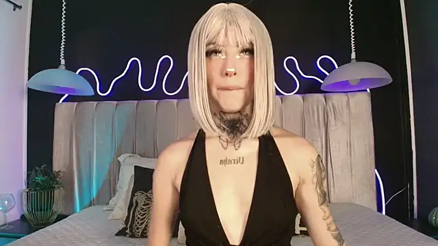 Zhally Dee online show from 04-16-26, 08:20