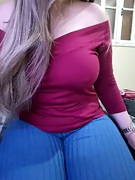 Snapshot of queen_belisima1 chatting on 04-24-26, 11:18 queen belisima1 online show from 04-24-26, 11:18
