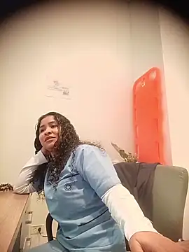 Paula6Colombia online show from 11-13-25, 03:55