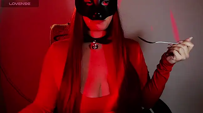 Snapshot of Hannah_Kiim chatting on 03-16-25, 04:30 Hannah Kiim online show from 03-16-25, 04:30