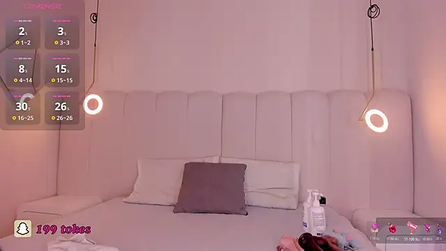 Snapshot of riri_candy chatting on 04-08-26, 03:50 riri candy online show from 04-08-26, 03:50