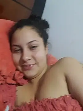 Snapshot of esmeralda_jadees chatting on 03-08-25, 03:35 esmeralda jadees online show from 03-08-25, 03:35