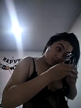 esmeralda jadees online show from 10-30-25, 08:53