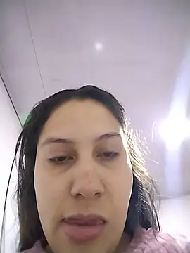 Snapshot of esmeralda_jadees chatting on 05-22-26, 01:17 esmeralda jadees online show from 05-22-26, 01:17