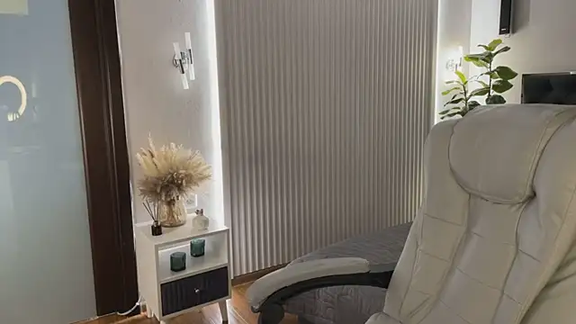 OhMyEmma online show from 03-27-26, 01:33