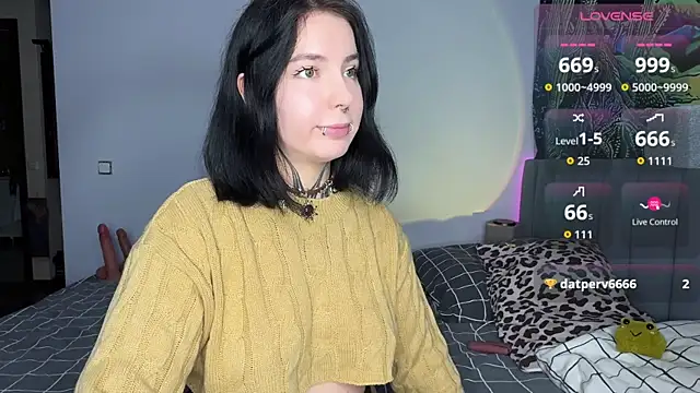 Snapshot of yourvodka chatting on 11-24-25, 11:59 yourvodka online show from 11-24-25, 11:59