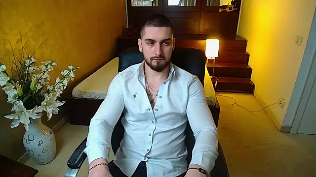 Snapshot of MatiasDean chatting on 03-08-25, 05:28 MatiasDean online show from 03-08-25, 05:28