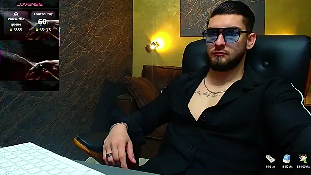 Snapshot of MatiasDean chatting on 09-19-25, 04:47 MatiasDean online show from 09-19-25, 04:47