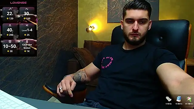 Snapshot of MatiasDean chatting on 09-21-25, 04:58 MatiasDean online show from 09-21-25, 04:58