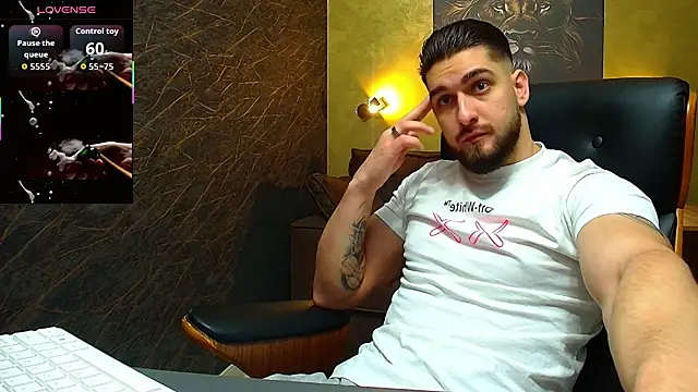 Snapshot of MatiasDean chatting on 09-27-25, 04:39 MatiasDean online show from 09-27-25, 04:39