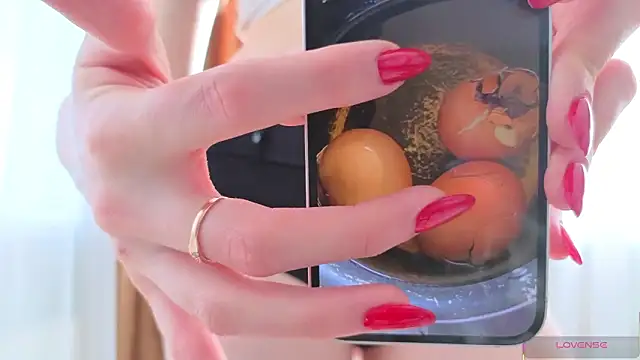 Kira mindnes online show from 03-22-26, 06:17