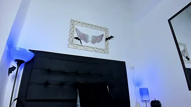 Lola Blondie online show from 11-05-25, 12:38