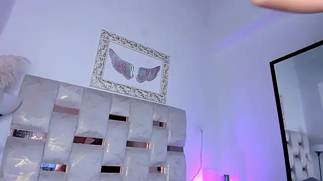 Lola Blondie online show from 02-11-26, 11:48