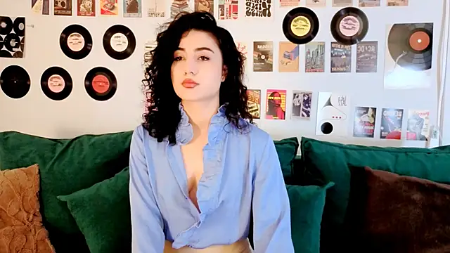 Snapshot of Maya_Rogerss chatting on 07-12-26, 02:41 Maya Rogerss online show from 07-12-26, 02:41
