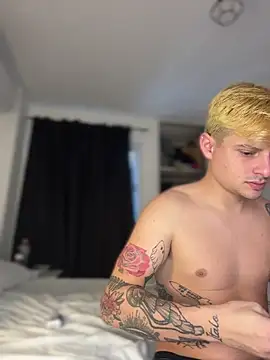 CarinaRose online show from 04-11-26, 09:08