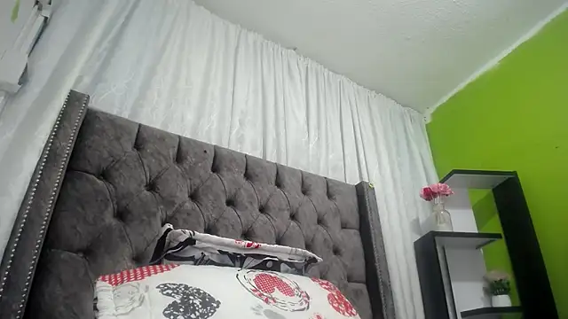 ANA-BULLOCK- online show from 09-12-25, 12:16