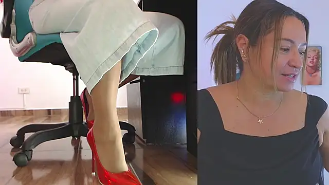 weet Evans    online show from 02-06-26, 02:05