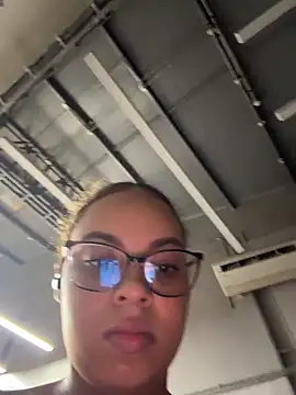 AlesiaCooper online show from 04-11-26, 03:11