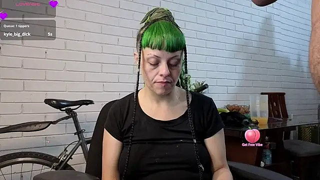 freyaa sorcerees online show from 09-15-25, 07:52