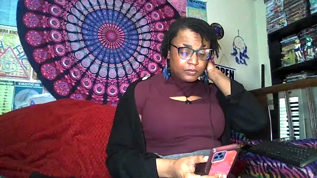 Snapshot of GardeniaFields chatting on 05-31-26, 03:15 GardeniaFields online show from 05-31-26, 03:15
