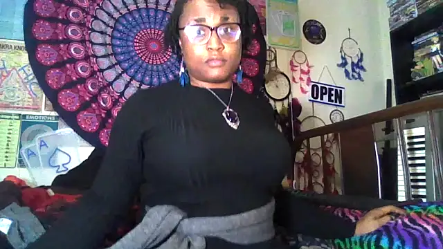 Snapshot of GardeniaFields chatting on 07-15-26, 05:23 GardeniaFields online show from 07-15-26, 05:23