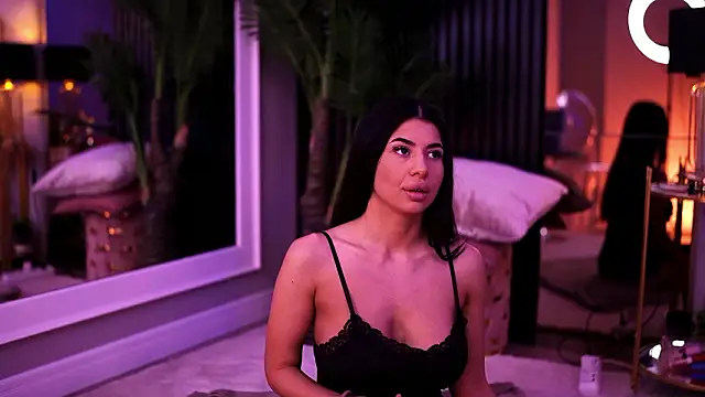 Snapshot of TanyaVonDe chatting on 03-09-26, 06:01 TanyaVonDe online show from 03-09-26, 06:01