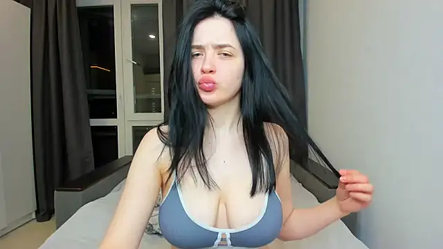 Minx Night CityXq online show from 03-25-26, 05:41