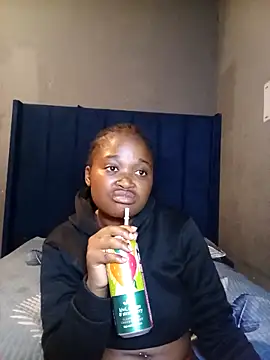 Snapshot of SexyShybarbie chatting on 11-14-25, 10:40 SexyShybarbie online show from 11-14-25, 10:40