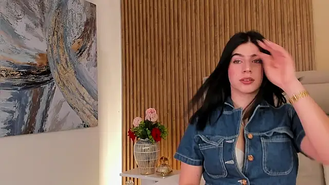 FatimaEvans online show from 11-17-25, 03:51