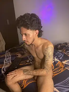Snapshot of Zayn_kane chatting on 07-19-26, 02:48 Zayn kane online show from 07-19-26, 02:48
