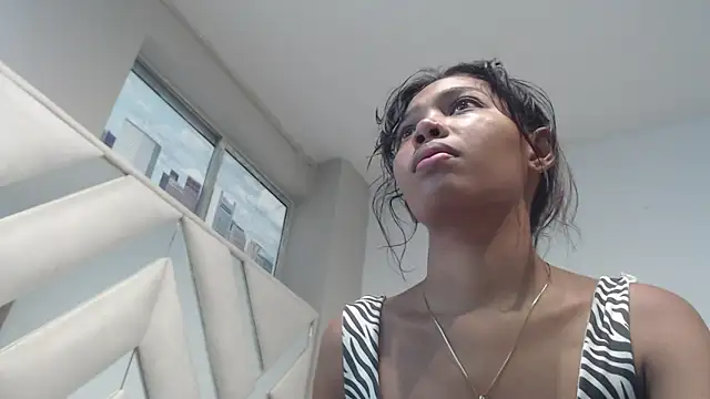 willow smitt online show from 04-05-26, 03:31