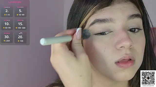 Snapshot of eva_sin18 chatting on 11-06-25, 11:15 eva sin18 online show from 11-06-25, 11:15