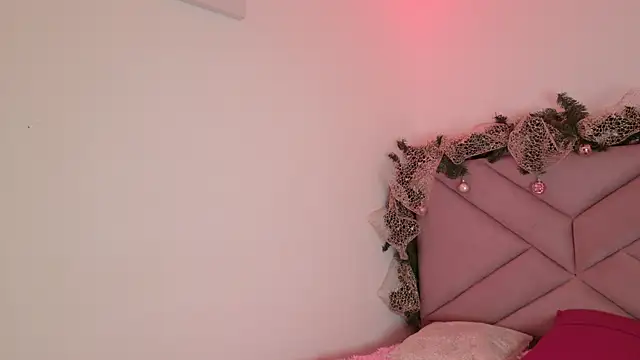 Snapshot of eva_sin18 chatting on 12-17-25, 11:44 eva sin18 online show from 12-17-25, 11:44